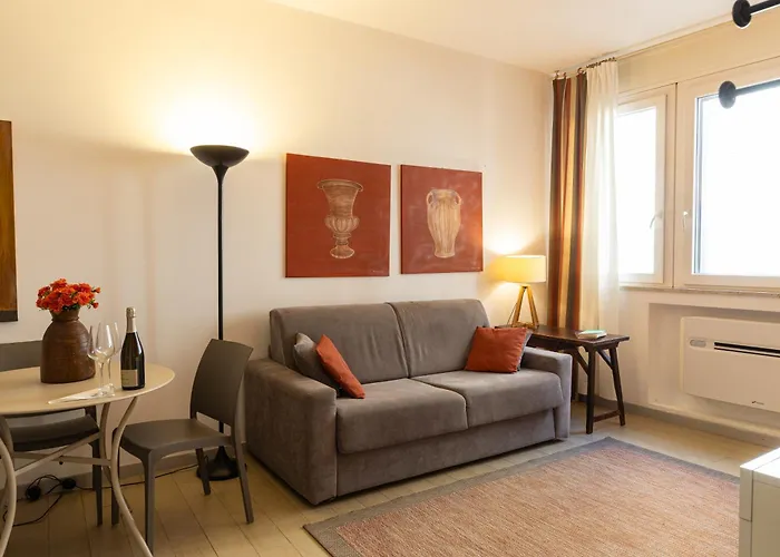 Loggiato 261 Palazzo San Matteo